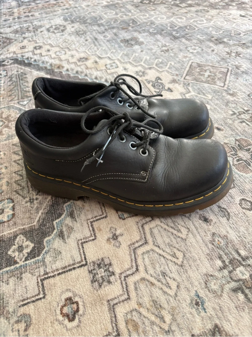 Dr. Martens Men's Shoe Size 12 US 4-Eyelet Oxford Black Leather Model GC041
